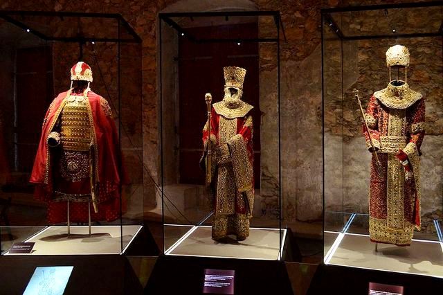 Mystras - Palace of the Despots historic costumes